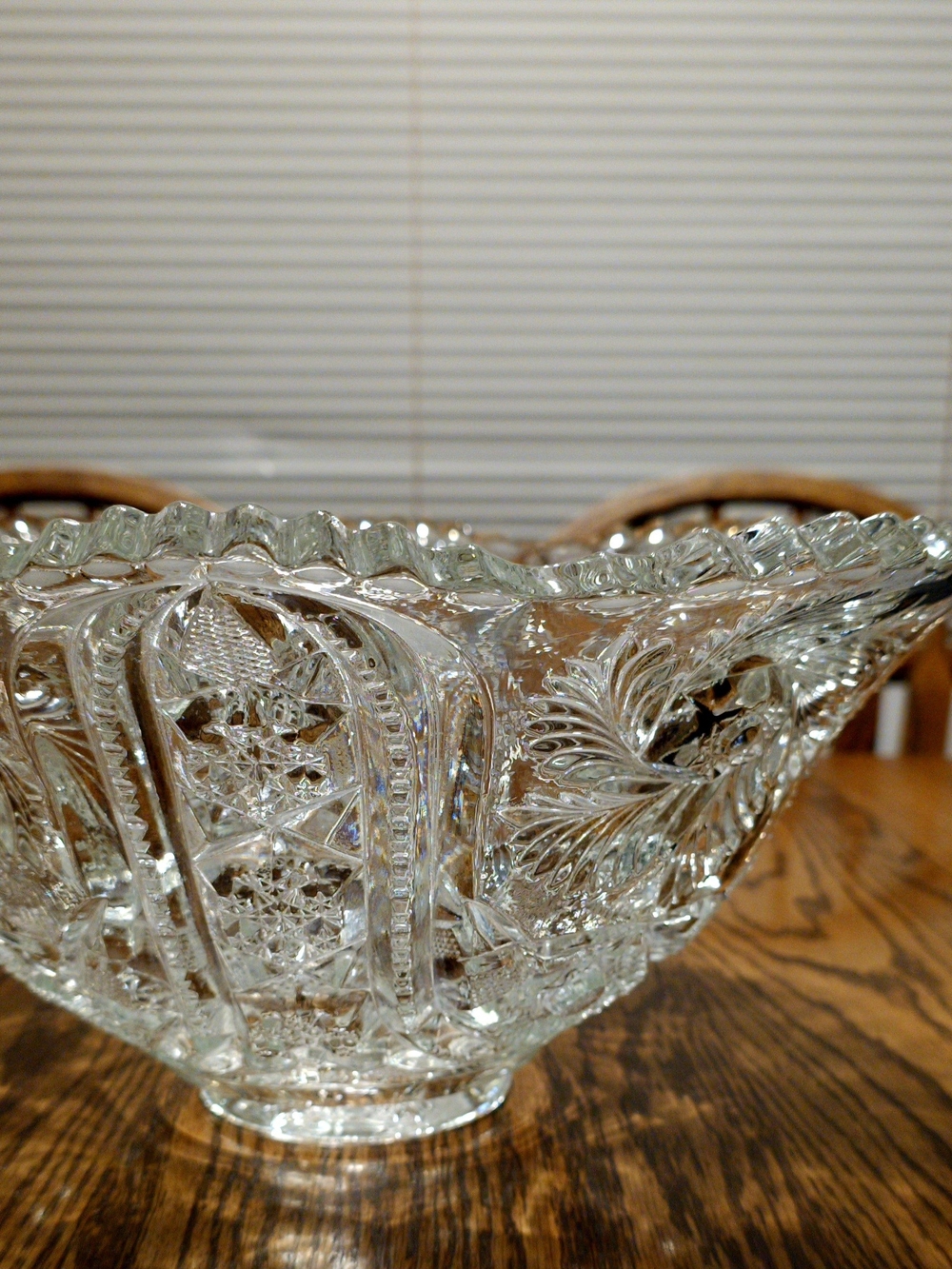 Vintage LE Smith Pinwheel and Stars Glass Punch Bowl Centerpiece Clear 14